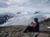 Harding Ice Field Trail - 1st lunch stop - cheese & Branston pickle sandwiches !: by dannygoesdiving, Views[389]