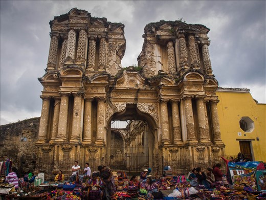 Antigua - El Carmen market