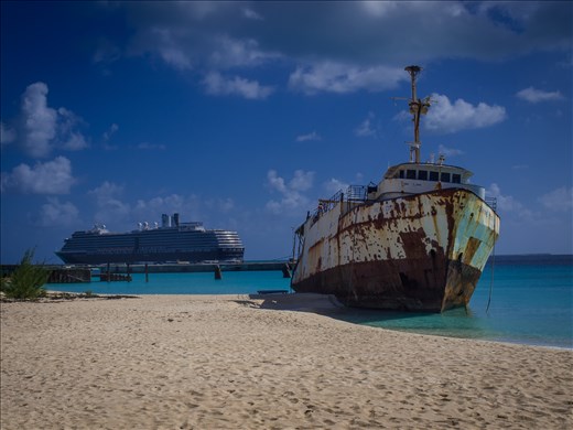 Governors Beach - wreck and cruise ship