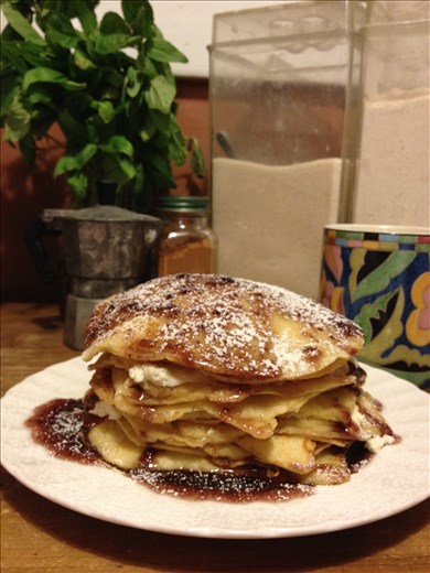 Ya Order a Short Stack Honey?