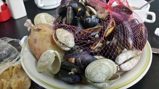 Curanto; for those who can't get enough protein 