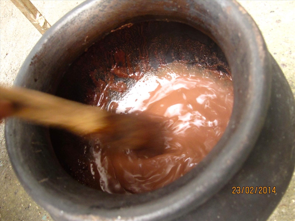 The silken hot chocolate after sugar and milk are added