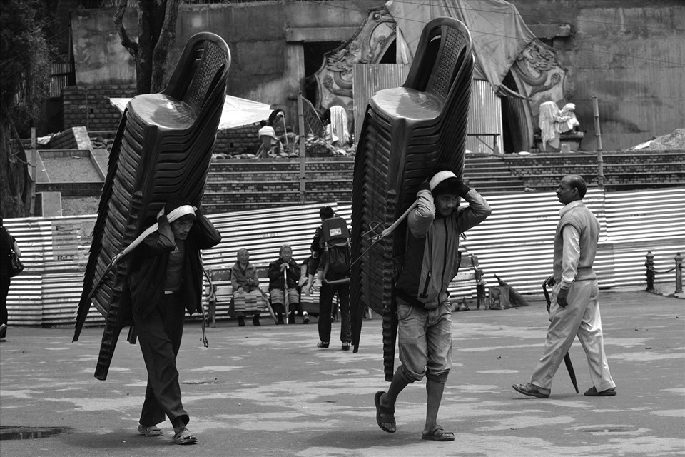 GURKHAS ARE REALLY HARD WORKER, THEY CROSS HILLS WITH THESE TYPE OF HEAVY GOODS.