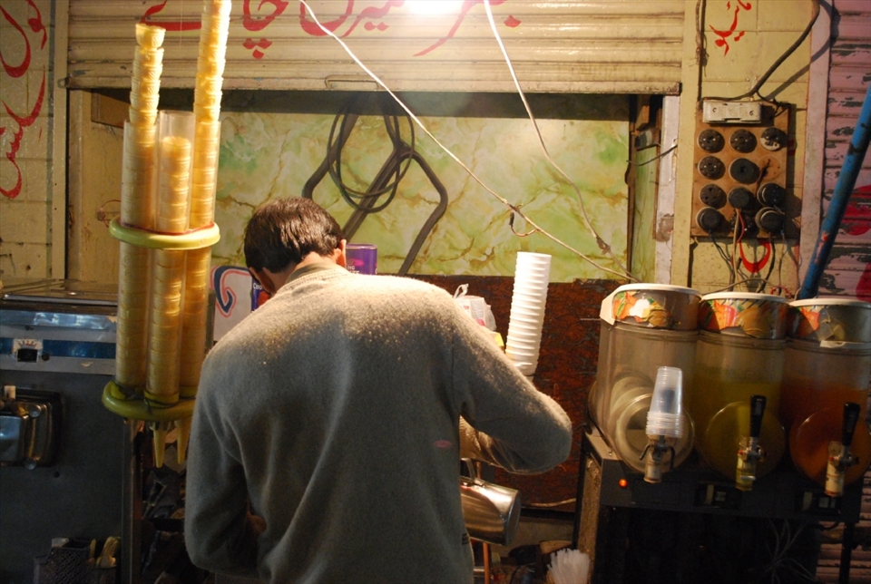 Two specialties of street vendors in Murree are coffee and Kashmiri Chai. The vendor prepares a hot coffee in front of outdated and somewhat dangerous equipment. Despite these conditions his business does well.