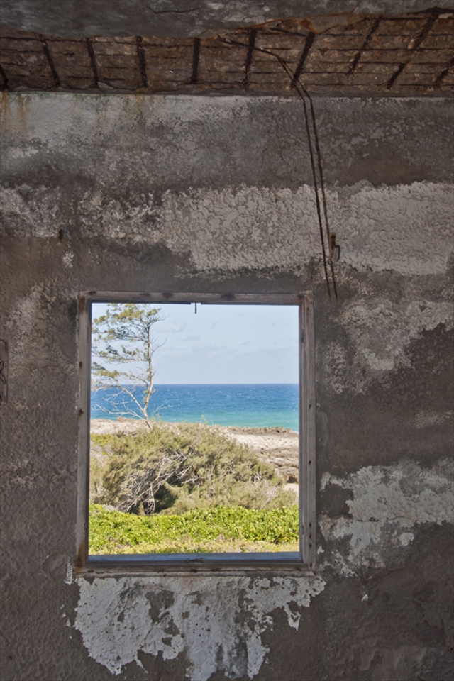 like most of Mozambique the beautiful Pomene hotel was ruined during civil war