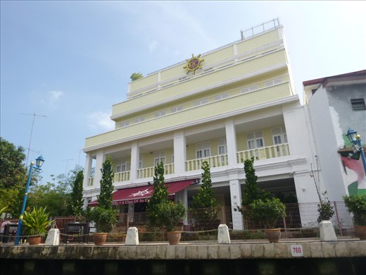 our hotel on the canal