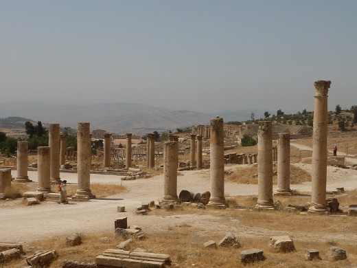 Jerash: Roman City near Amman 