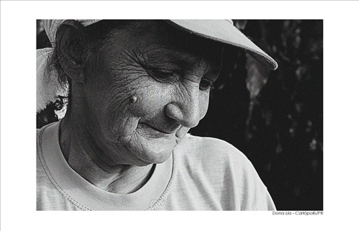 Mrs. Lia, have 56 years old still works in coffee harvest