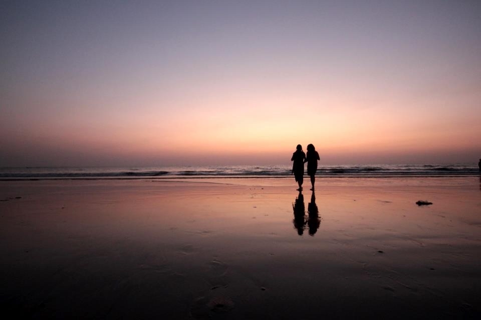 They all come to me with eyes filled with dreams and hopes to make it big, sometimes alone, sometimes with a companion. They don't fear moving towards the vast, the eternal, the powerful.