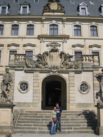 Tracy and Markus in front of their schloss