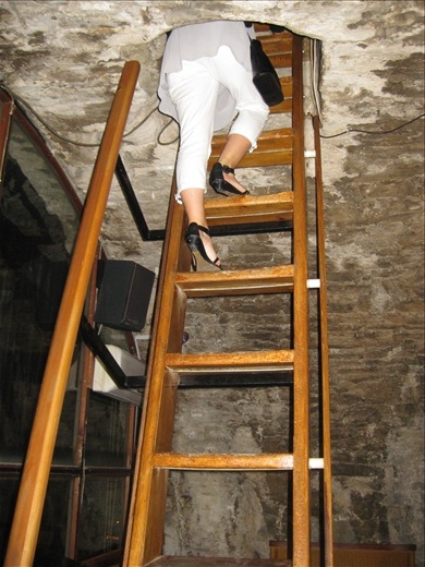 Someone climbing down from the turret after having their cocktail.