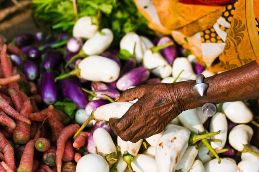 The hands of a lady at the market of Jaipur
