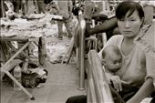 Mother in a Shanghai market. What captured me was her sense of prodness.: by discoverychina, Views[412]