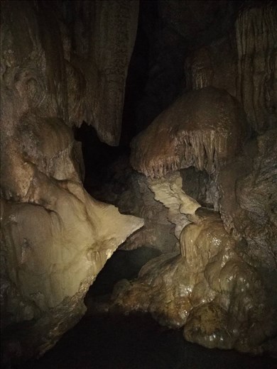 Lustige Gebilde, Abbey Caves