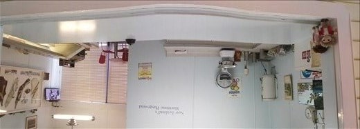 Und hier sahen Sie sich einen antiken Strandkiosk an...