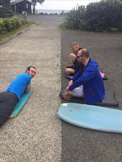 In Ahipara, kurz vorm Sandboaring