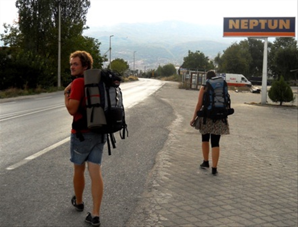 Backpackers ready to explore Balkans and its people by hitchhiking