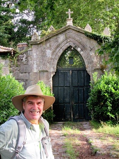 JGH Smile Arch S Redondela