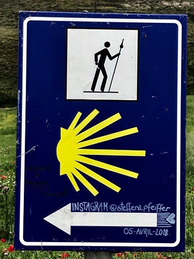 Camino sign leaving Castrojeriz