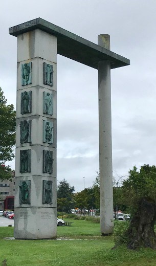 Archway entrance to Santiago