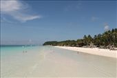 Boracay Shore - 
This photo was taken during our vacation in Boracay Island.  I took advantage of the sunny weather in order to see and shot the great beauty of Boracay.: by doodziroll, Views[424]