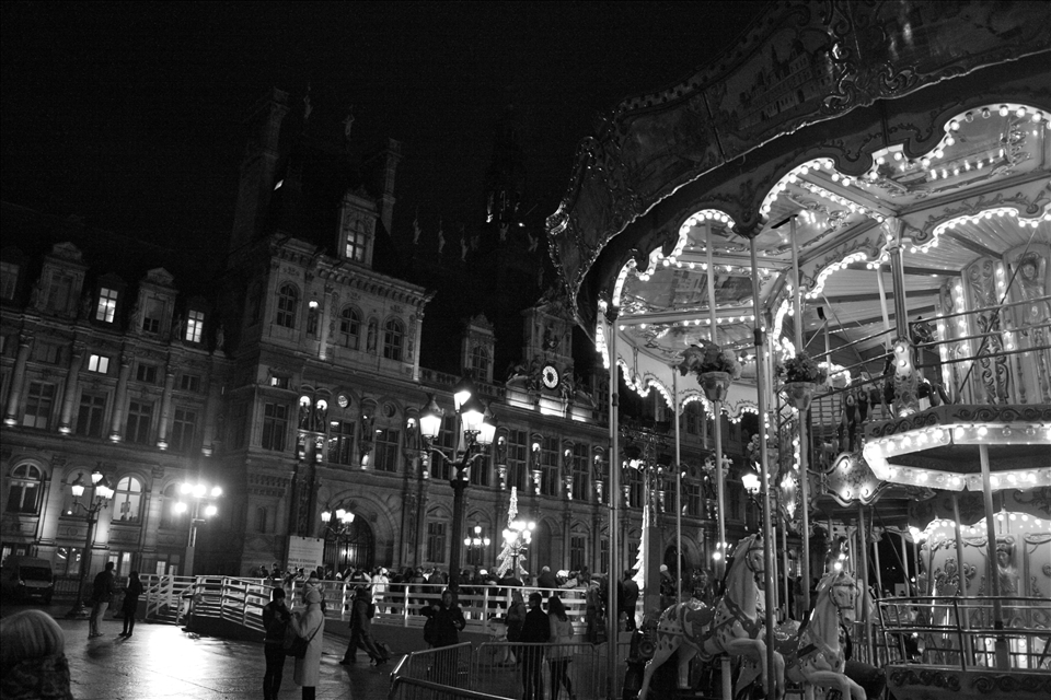 A Christmas carousel ends the day, the year and our wonderful trip to France.