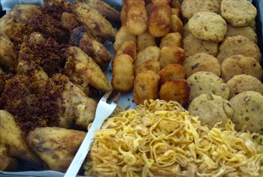 side dishes : fried chicken, cutting omelet, nugget and perkedel (potatoes)
