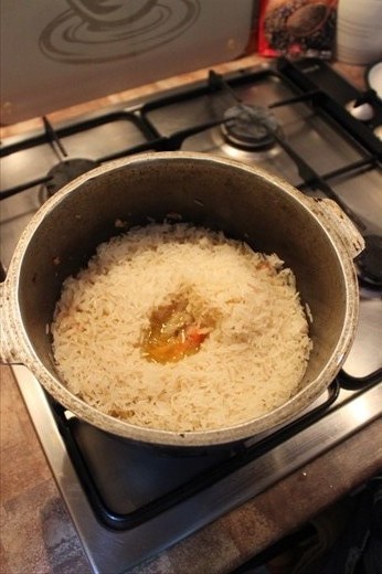 Add rice and white wine