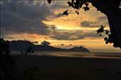 Sunset on Taman Negara Bako beach: by edenludekens, Views[404]
