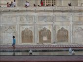 Standing out - carefree, happy and adventurous Indian boy at the Taj : by eg_india07, Views[258]