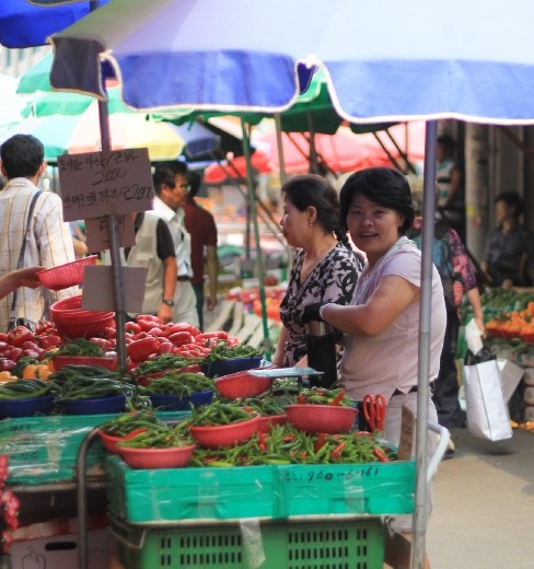 Gyeongdong Medicine Market: Would You Like A Cup Of Tea?
