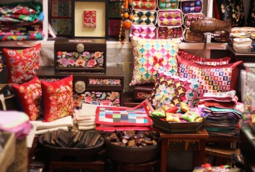 Janganpyeong Antiques Market: The Field Of Embroidery