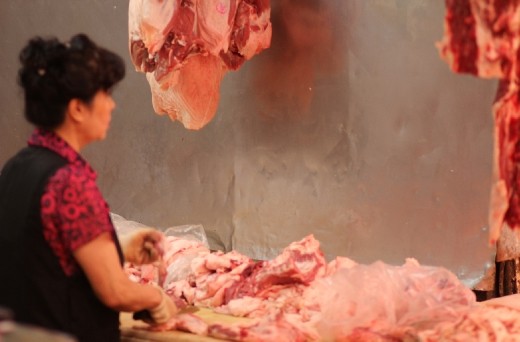 Majang Meat Market: Meaty Curtain