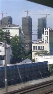 Notice the green safety netting over the scaffolding.: by emacinat, Views[281]