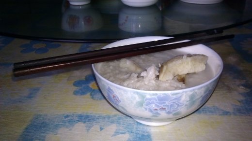 01 October, Breakfast Monday - rice porridge with Chinese sweet potatoes (Yes, they are white.)