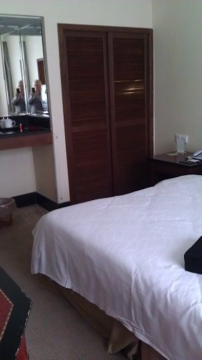 Garden Hotel - closet and tea nook