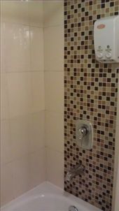 Garden Hotel - bath tub: by emacinat, Views[372]