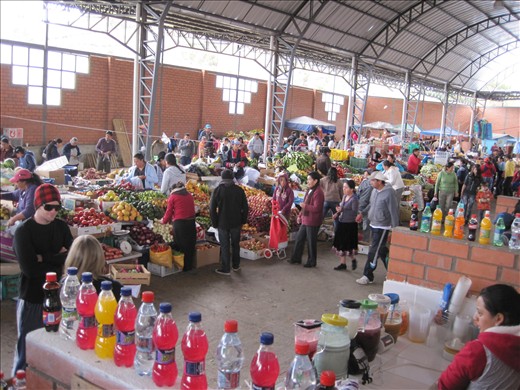 At the market in Canar