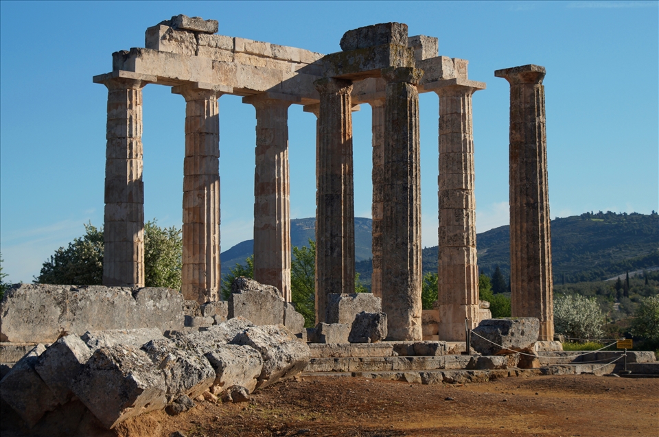 Corinth's Columns
