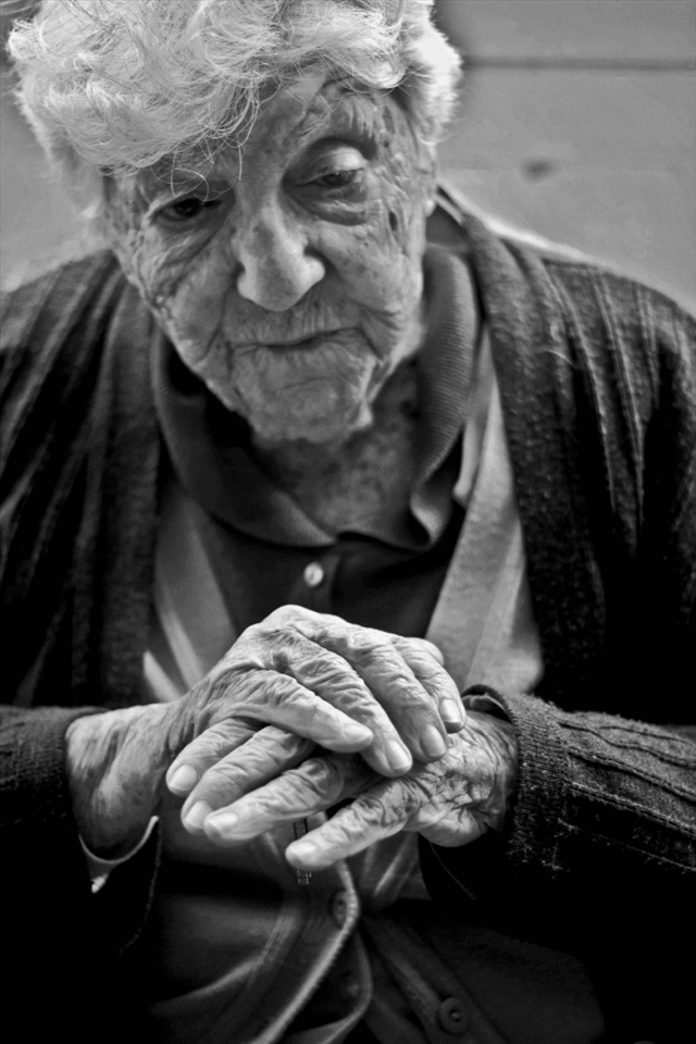 Odette, a once upon a time beauty who served in WW2, and lived in France. Now, a life time is locked in a memory that is barely growing, for all she perceives now are sounds accompanied by shadows of light.