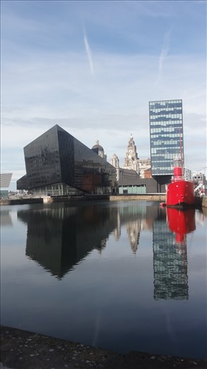Big mirror in Liverpool