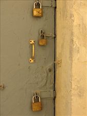 Maltese door. One lock is never enough.. fear of intrusion?cheap solution: by enri_bee, Views[808]