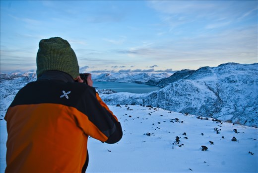 Road to Nordkapp at noon, we had found a great spot to shot northen lights.