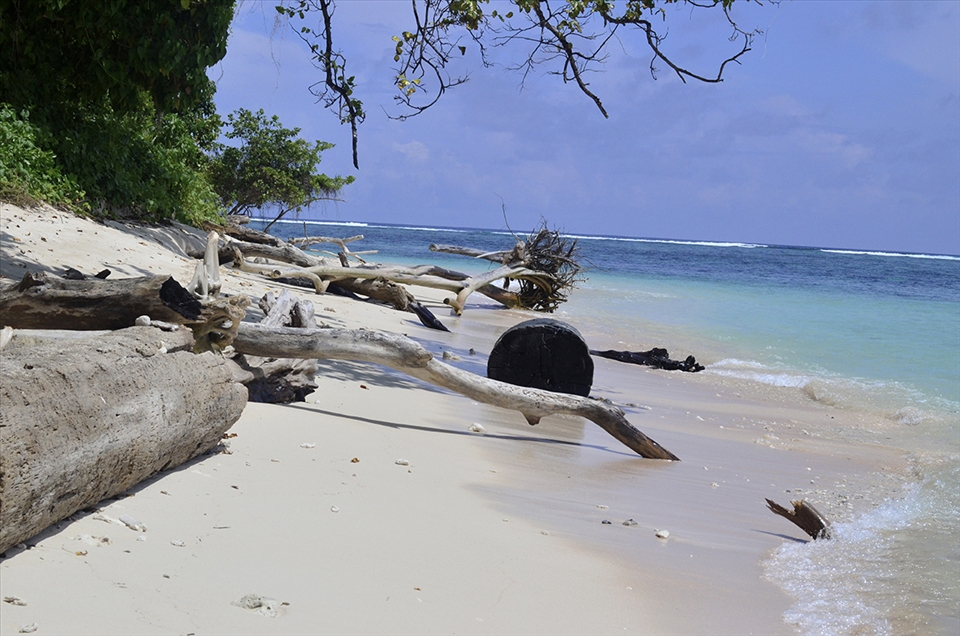 Even though there is nothing on the island it can still be paradise