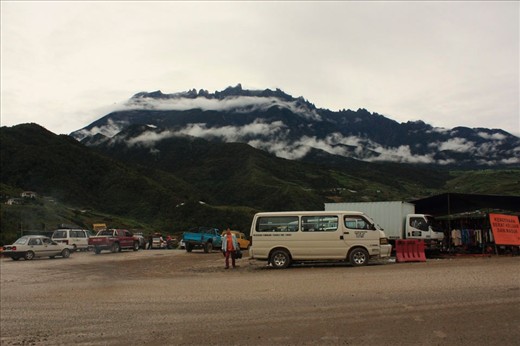 
The landmark of Sabah, Mount Kinabalu is the highest mountain in Malaysia.  By reaching there, Kundasang is a place has to stop by. This place offered unique view and delightful scenery.
