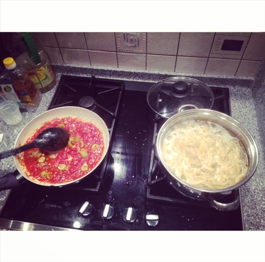 Making the sauce and cooking the pasta