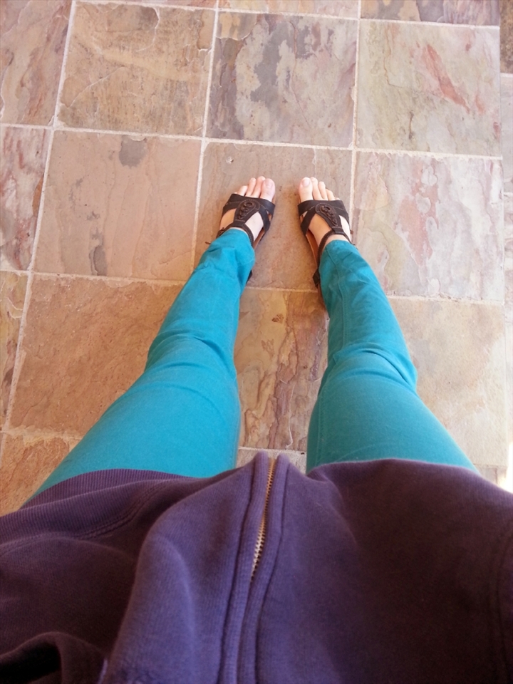 It's mid-summer, and you are ready to move out of home to go to school for fall.  You wear your defining clothing and chill in the shade, flying through the hot summer days. Summer is sitting around everywhere, hiding in the warm colors.