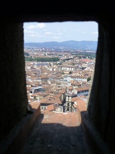 An 'artistic' view from inside the Duoma