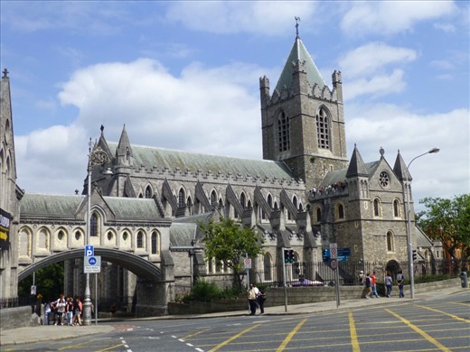 Christchurch Church in Dublin. Love the bridges!