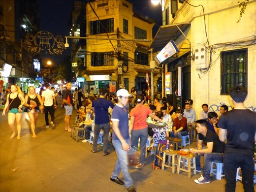 Bia Hoi is very popular 